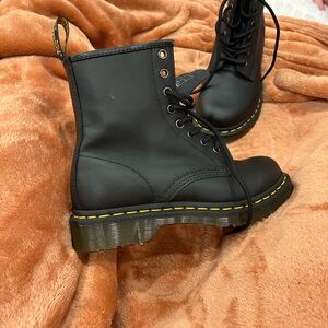 Dr. martens